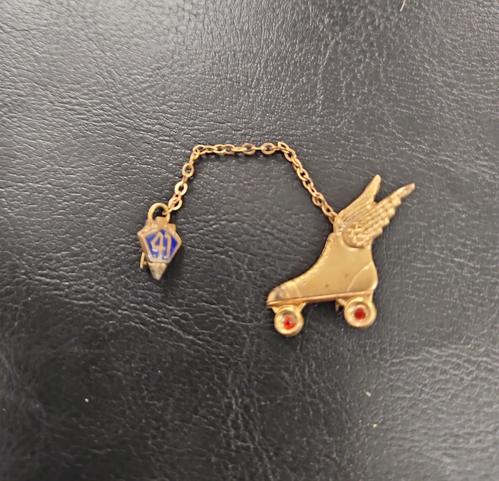 Gold-tone Winged Roller Skate Charm Brooch